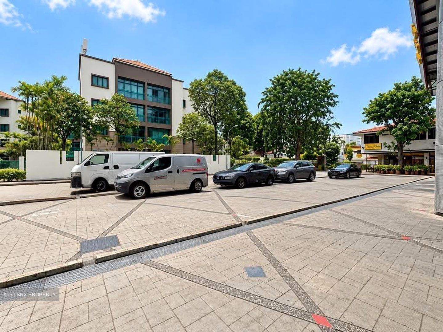 Bedok Shopping Complex (D16), Retail #619346221